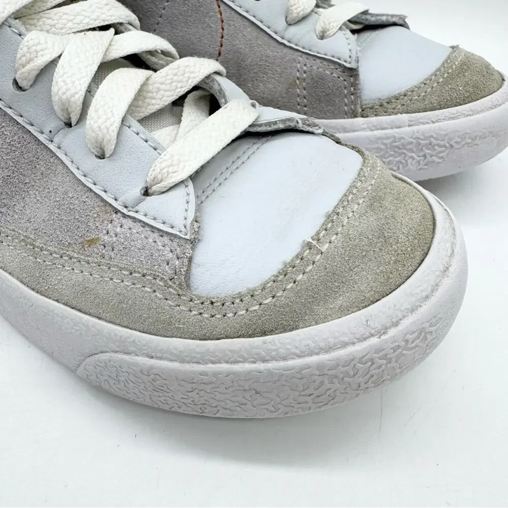 Nike Big Girls‎ Blazer Mid '77 Casual Sneakers Barely Grape/Metallic Copper 4.5Y